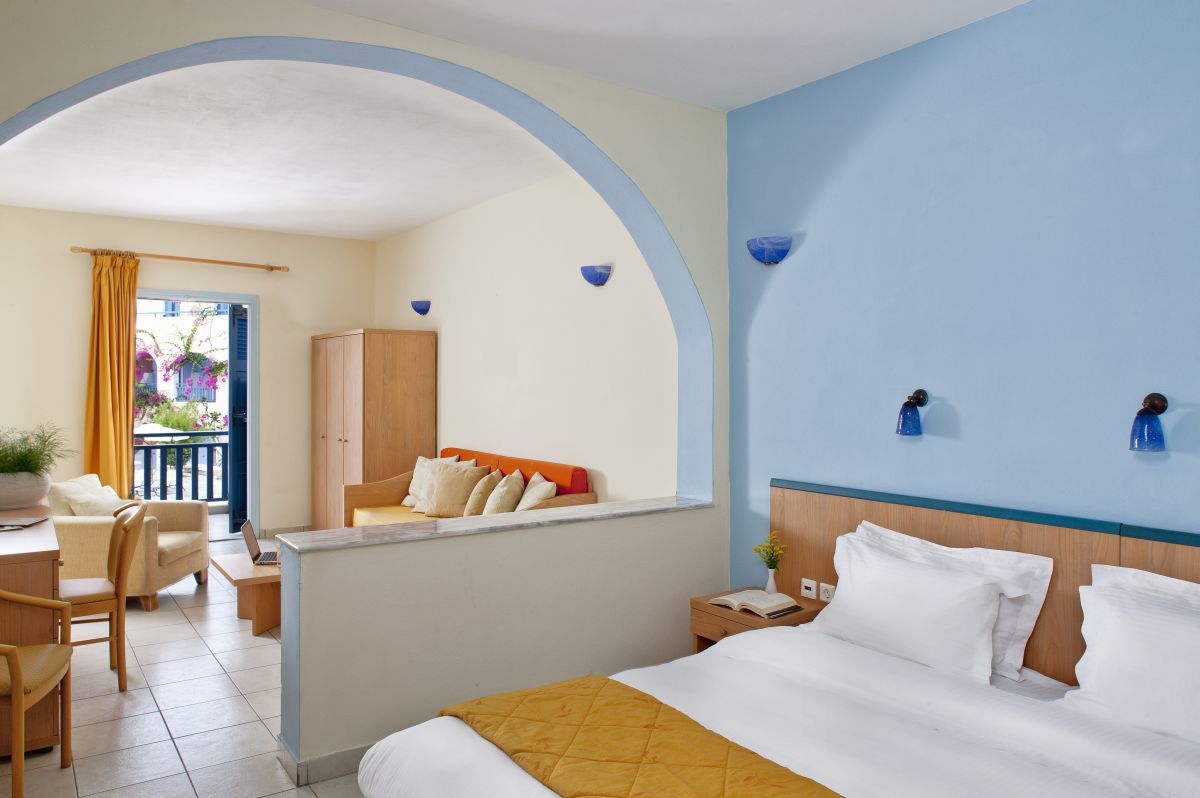 Aegean Plaza 4* Kamari (Santorini)